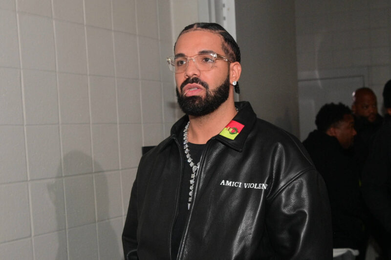 ₦2 Billion Otilor: Nigerians Can’t Believe It as Artist Drake Loses ₦2 Billion Bet on Argentina Winning the World Cup