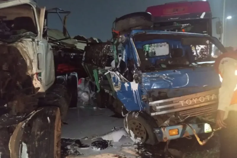 Horror on Lagos-Ibadan Expressway as One Dies, Another Fights for Life After Back-to-Back Crashes