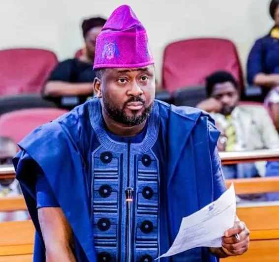 VIDEO: Desmond Elliot Returns To Acting After Losing APC Ticket, Fans React