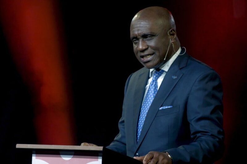 VIDEO: It’s Very Dangerous To Buy Christmas Clothes If You Haven’t Paid Tithe – Pastor David Ibiyeomie Warns